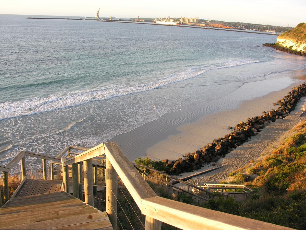 Clifftop Apartments Portland Vic Экстерьер фото